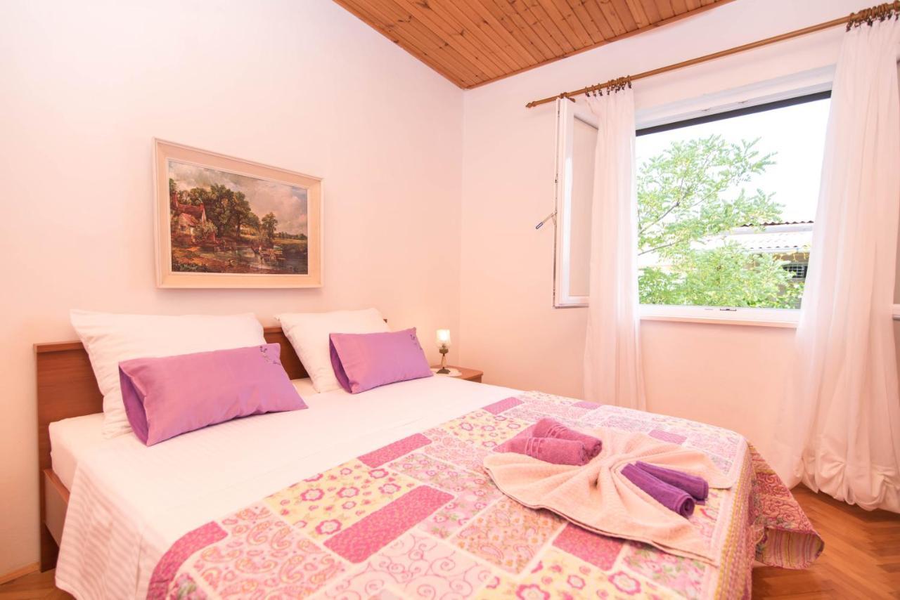 Apartments Salis Pag Town Zewnętrze zdjęcie