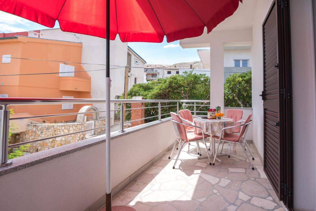 Apartments Salis Pag Town Zewnętrze zdjęcie