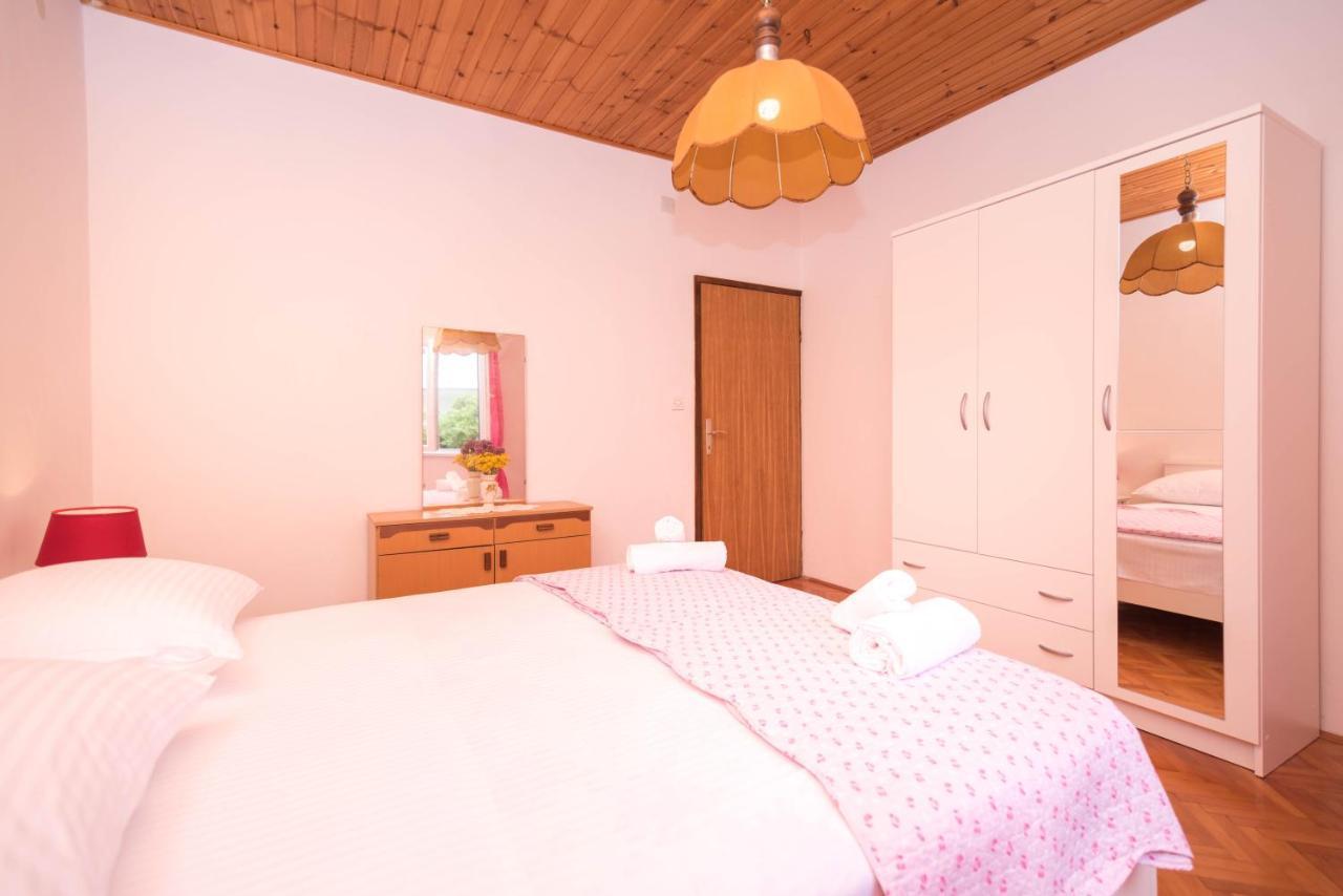 Apartments Salis Pag Town Zewnętrze zdjęcie